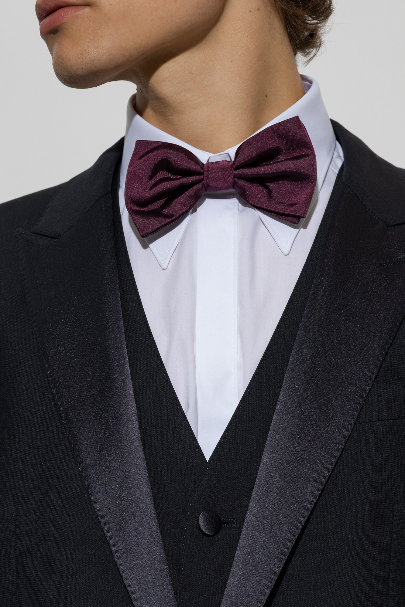 Tuxedo with maroon hot sale bow tie